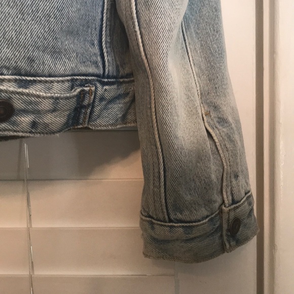 Levi’s Original Sherpa Denim Trucker Jacket - Picture 16 of 16